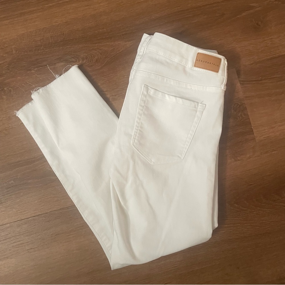 Aeropostale Women's Cream Skinny Jeans